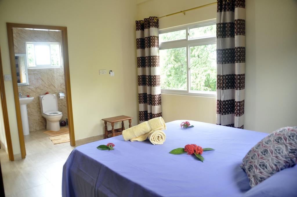 Mountain Lodge Anse Volbert Village Extérieur photo